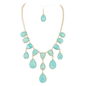 Acrylic Nacre Statement Necklace